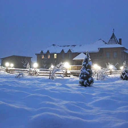 Pid Goroyu Hotel Feketetisza Kültér fotó